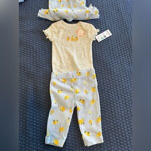 NWT Carter’s 3 Piece Layette Light Blue with Lemons